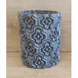 cache pot texturé croix